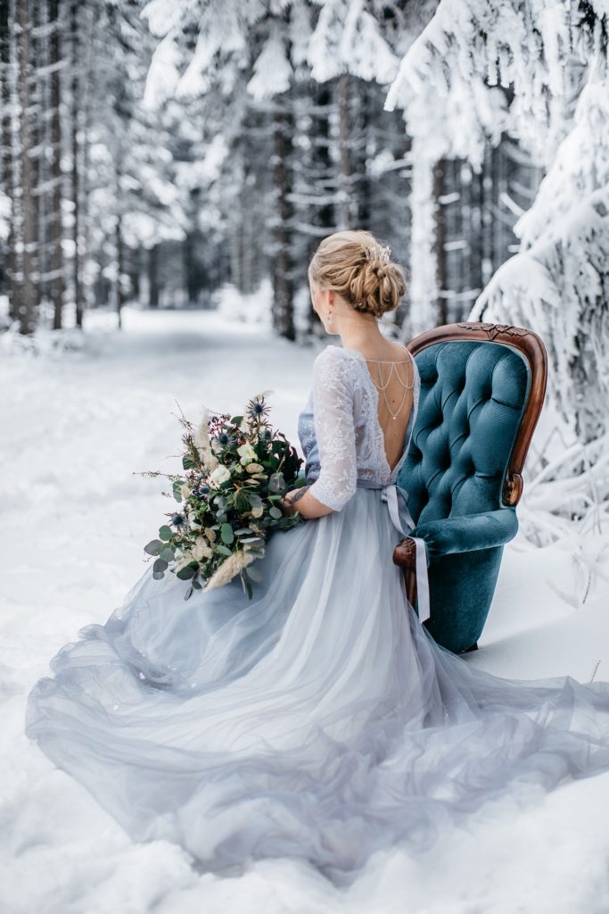 Winterhochzeit mit Moongate Bridelights Florietta